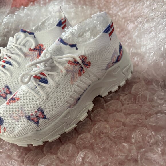 Size 6 Colorful Butterfly Sneakers for Women Teenagers - Picture 2 of 5